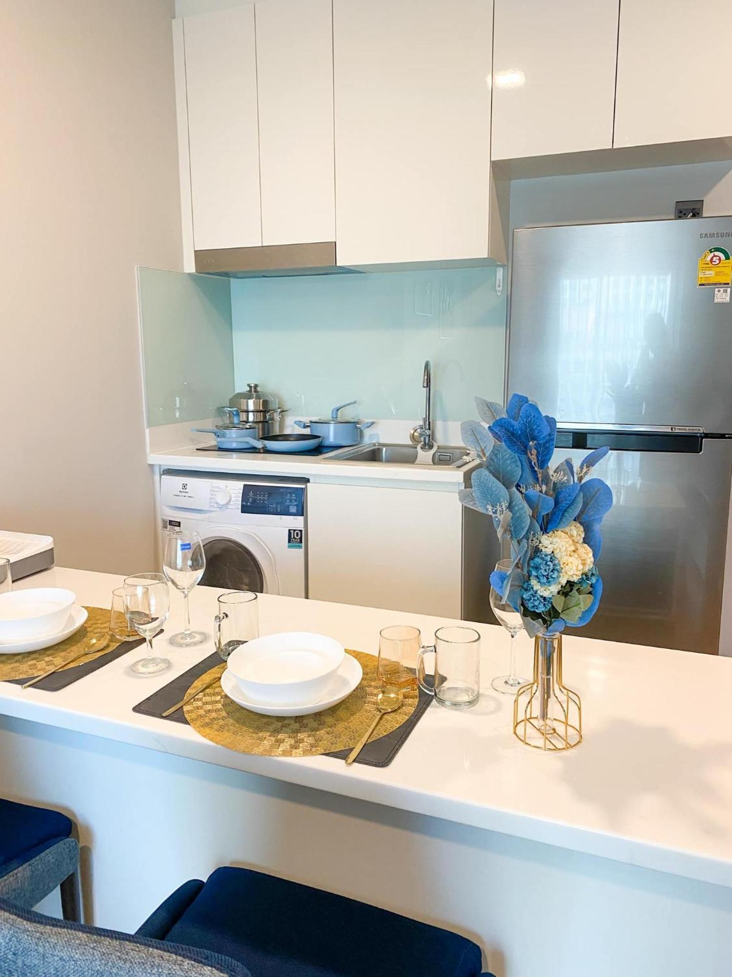 The Astra Sky River Luxury Condo,the Largest Pool Apartment *