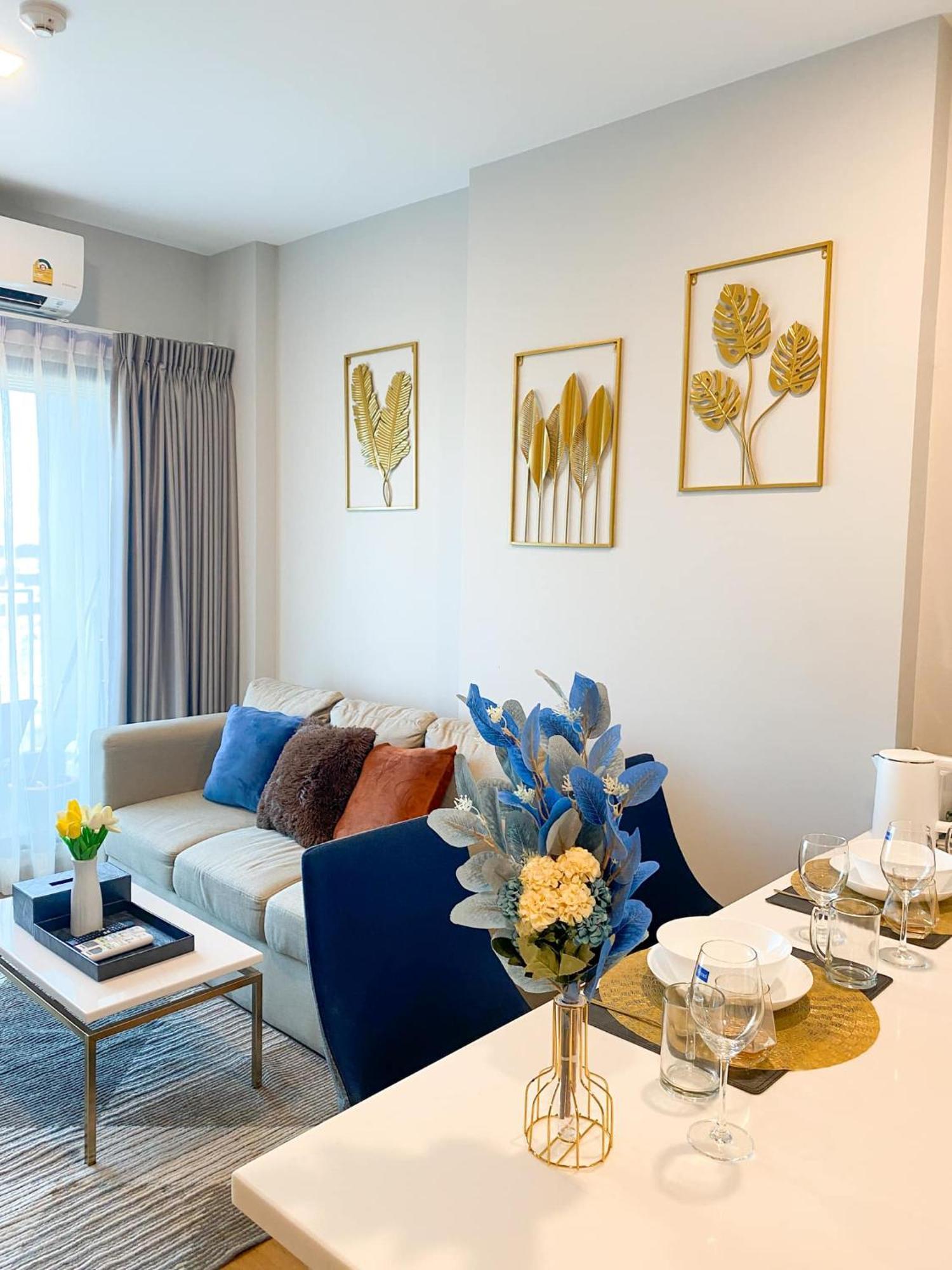 Apartment The Astra Sky River Luxury Condo,the Largest Pool Chiang Mai