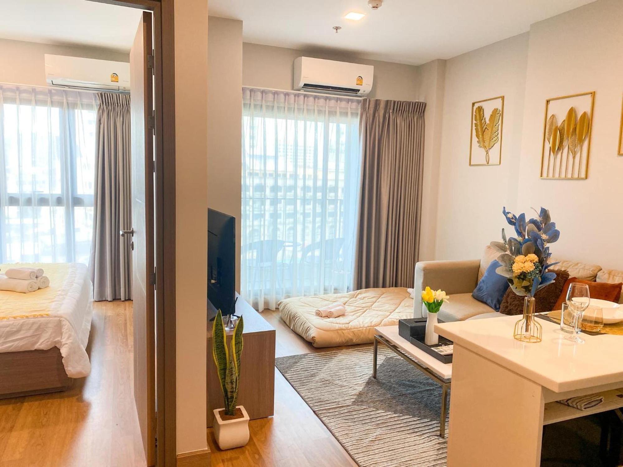 The Astra Sky River Luxury Condo,the Largest Pool Apartment *