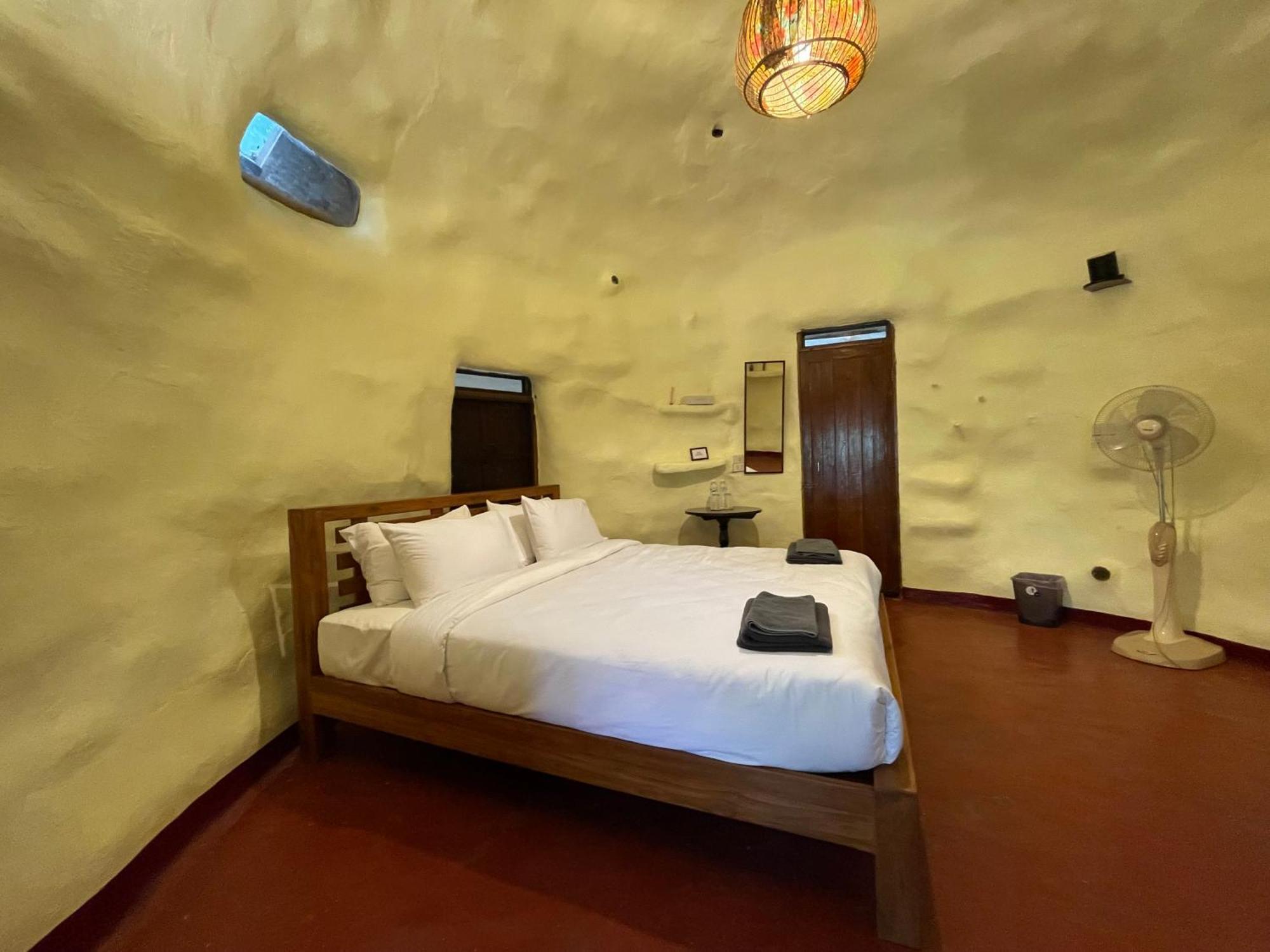 Roundhouses Chiang Dao