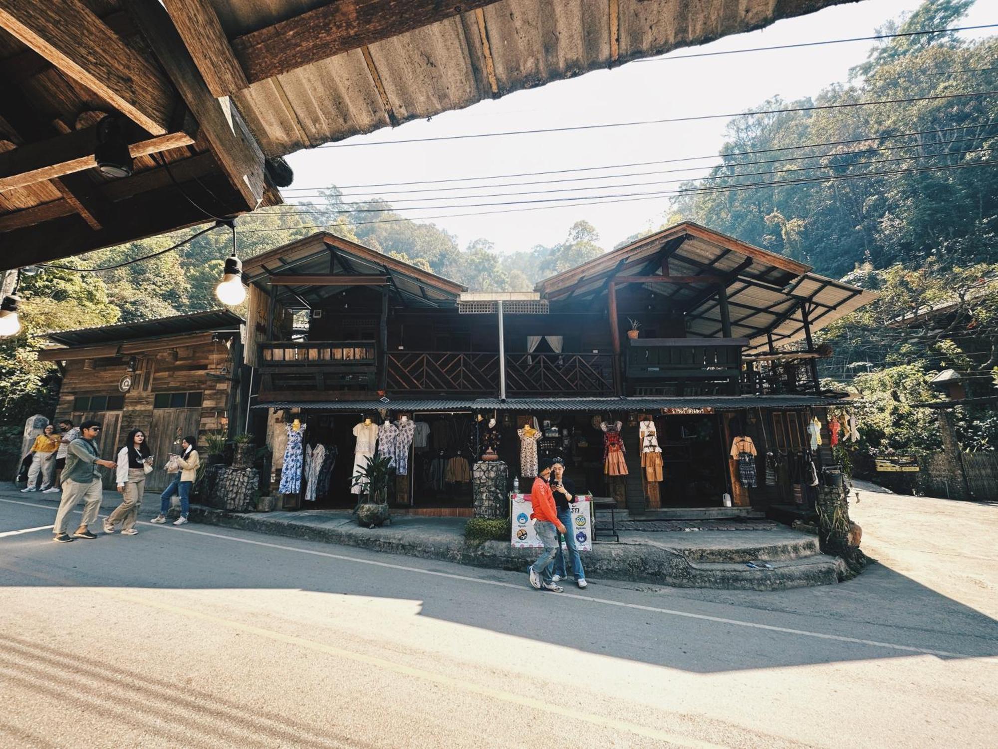 บ้านพักกึ๊ดเติง แม่กำปอง เชียงใหม่ Guest house Mae On