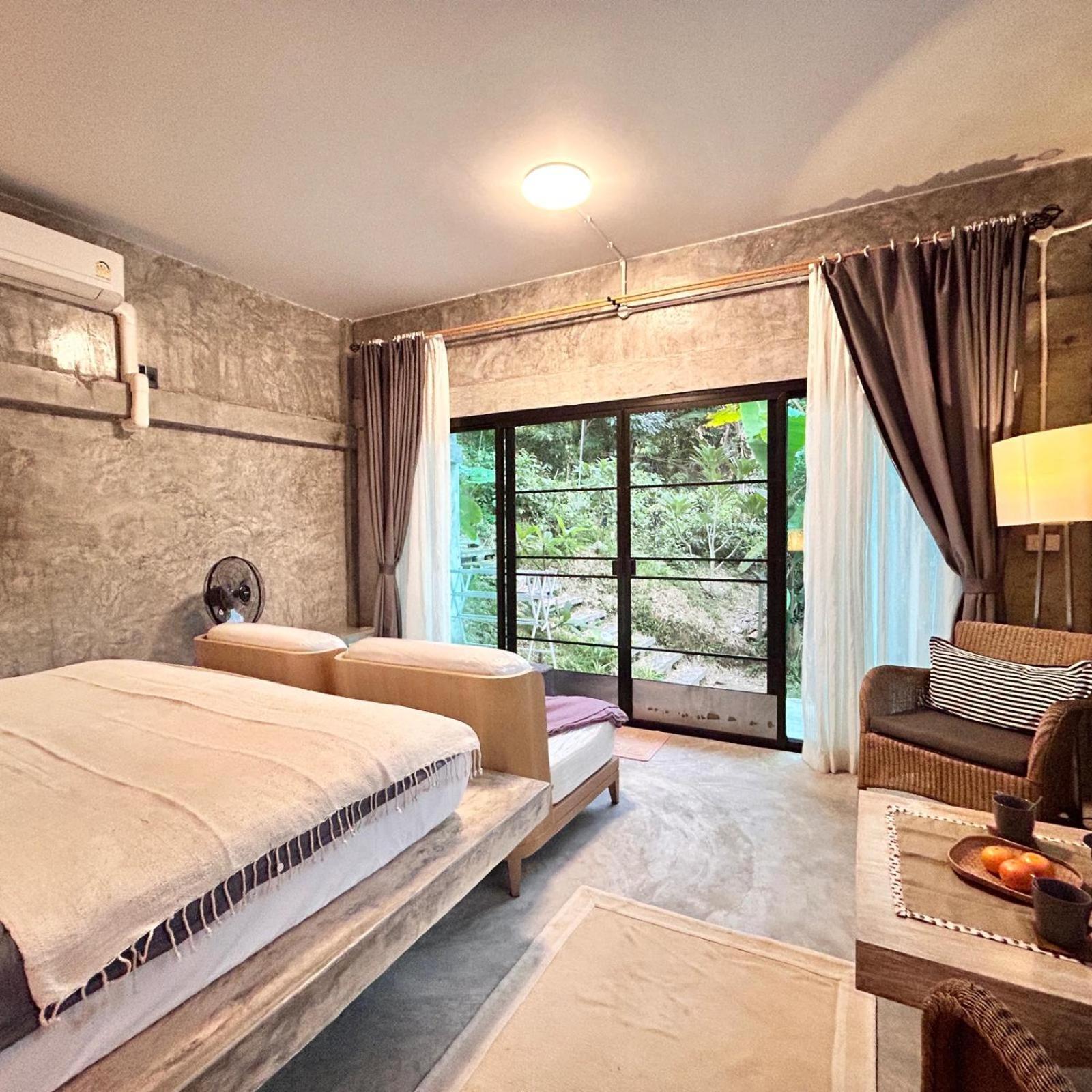 Phuket Phuchada Holiday home