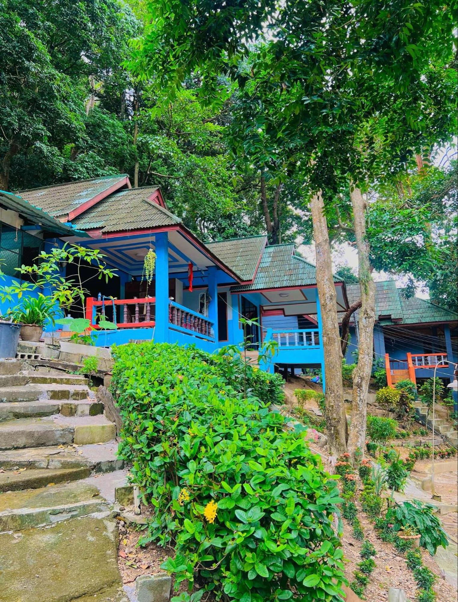 Mom Boutique Railay Beach
