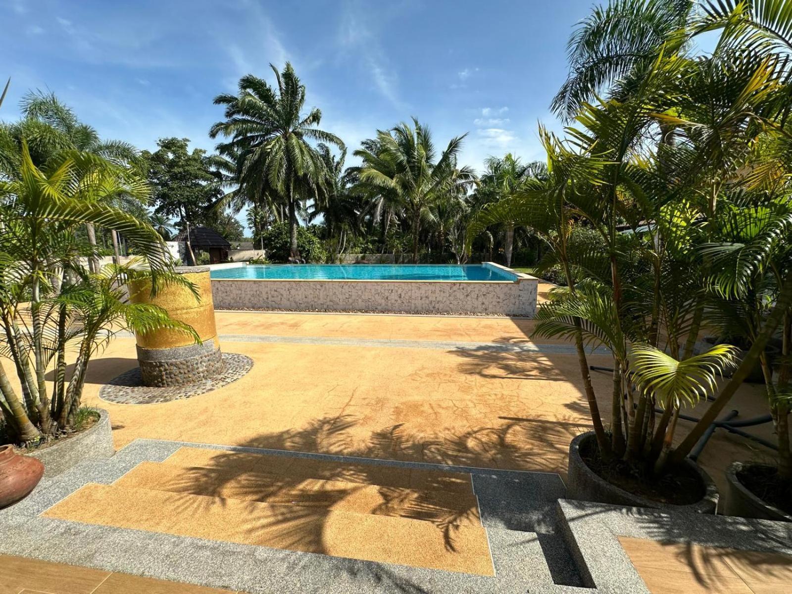 Thip Siam Village Resort Ao Nam Mao