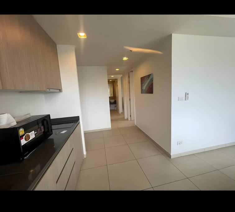 Luxury 70sqm 2 Bedroom Next To Walking Street Apartment *