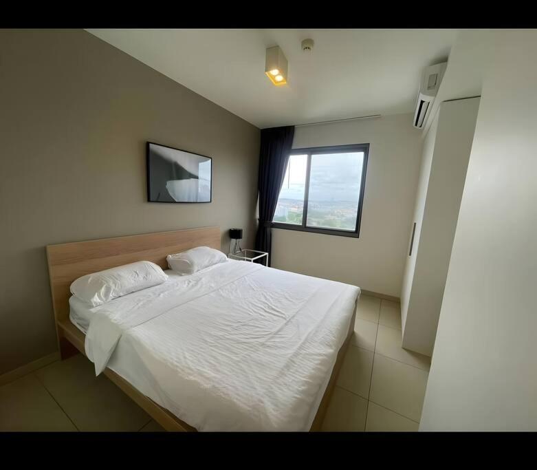 Luxury 70sqm 2 Bedroom Next To Walking Street * Pattaya