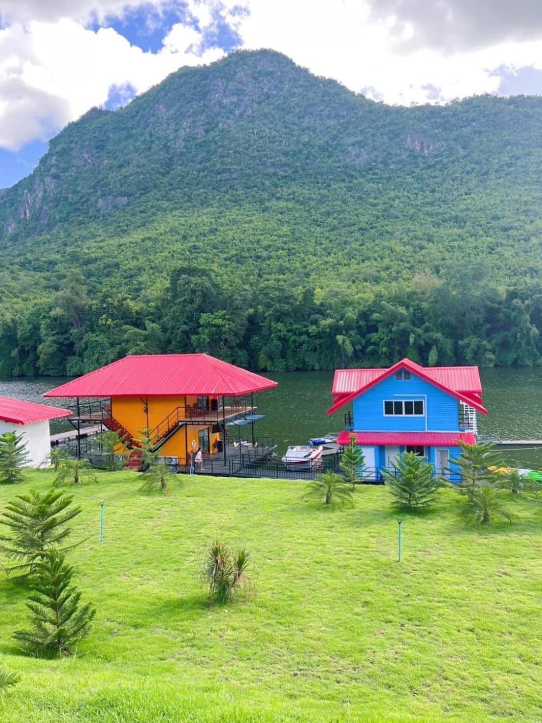 Paenaifun Resort *