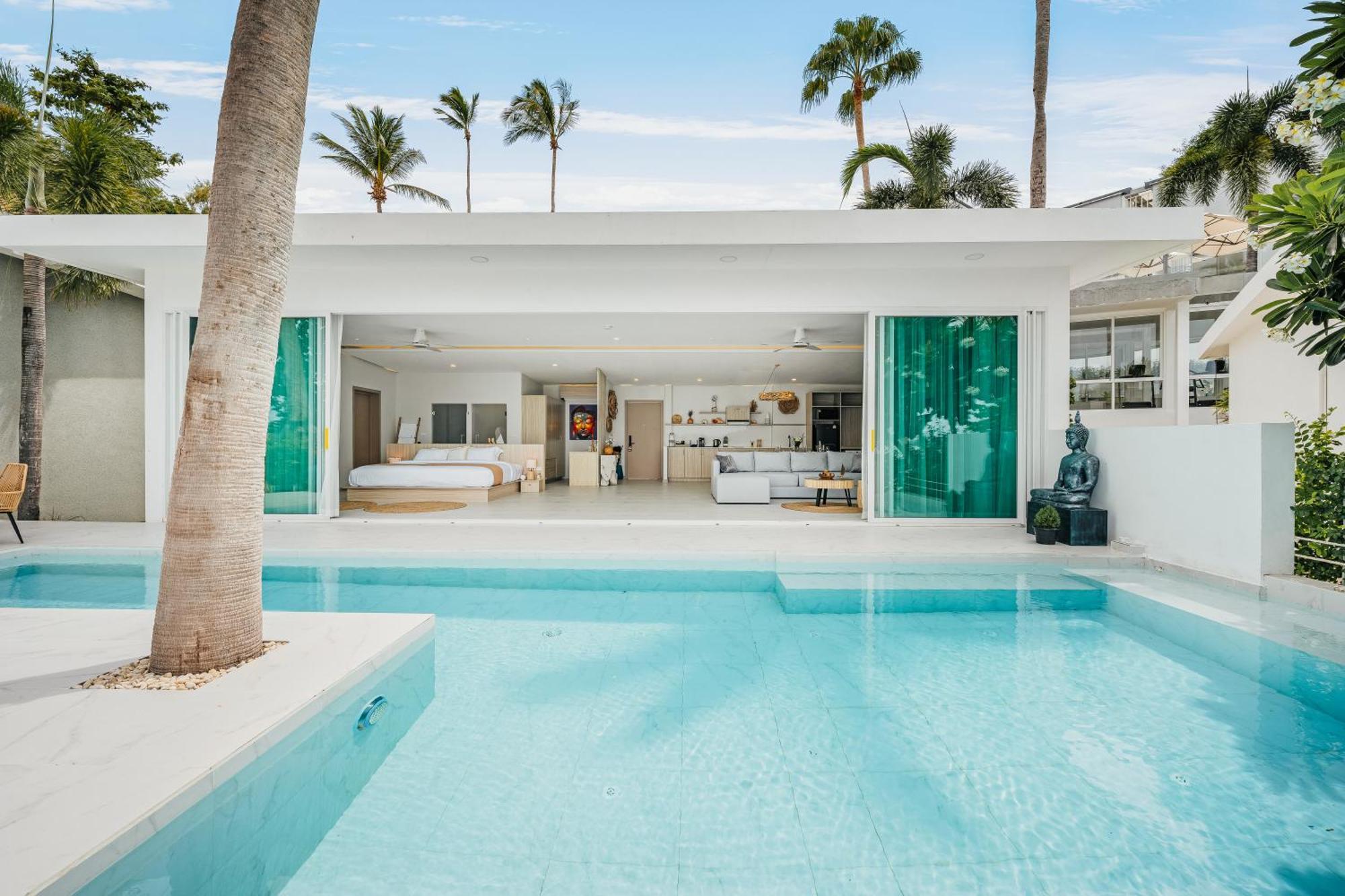 Beachfront Secret Tides Sol Villa