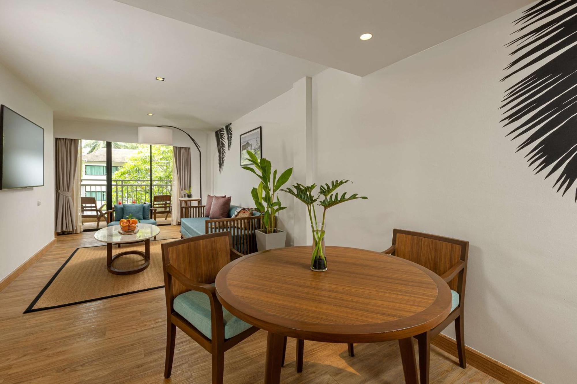 Resort Outrigger - Sha Extra