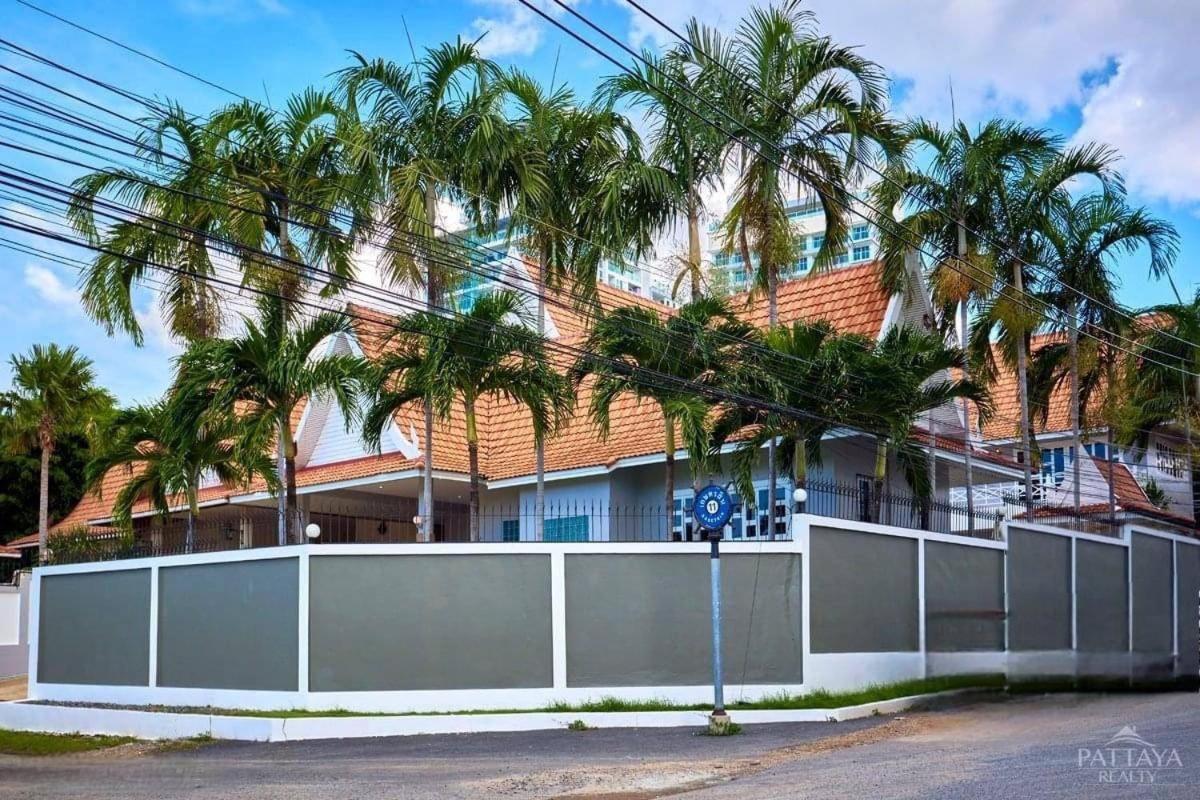 Pool 5bedroom Cosy Big Area Close To The Villa *