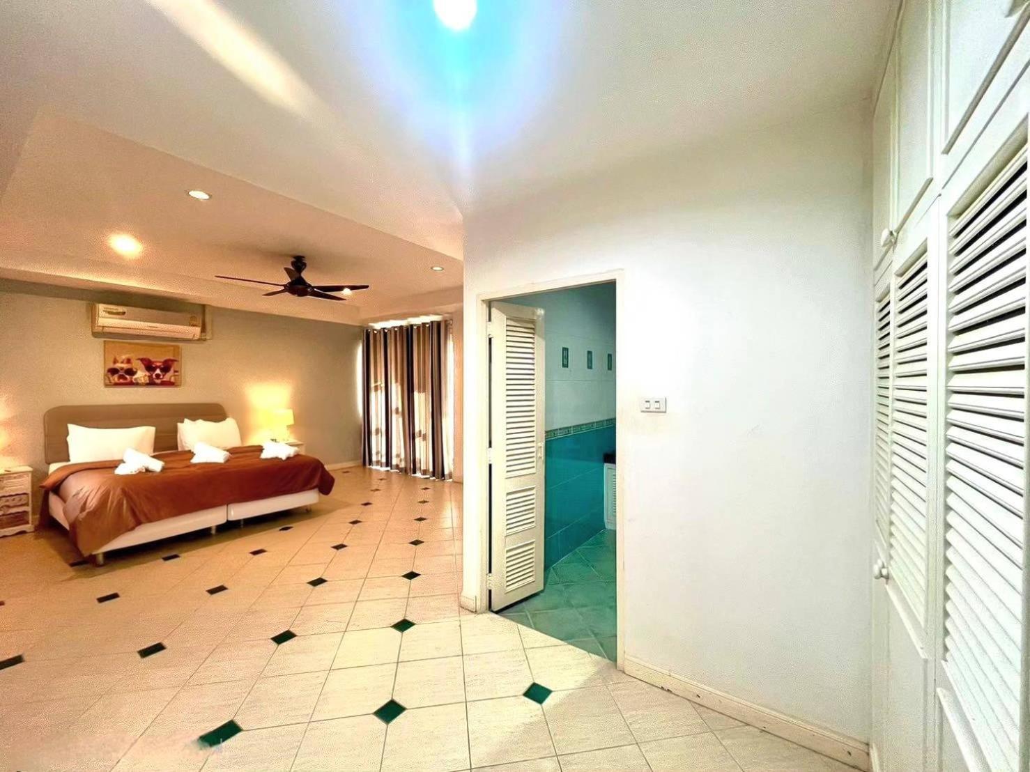 Pool 5bedroom Cosy Big Area Close To The Villa *