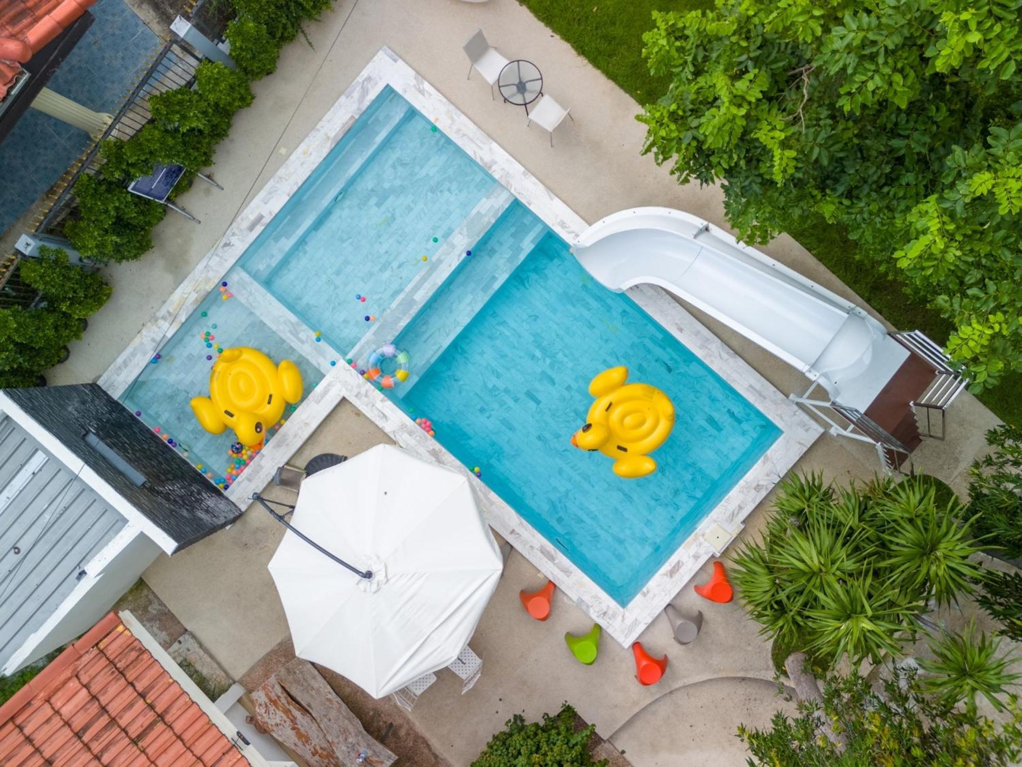 Navin Premiere Pool Villa