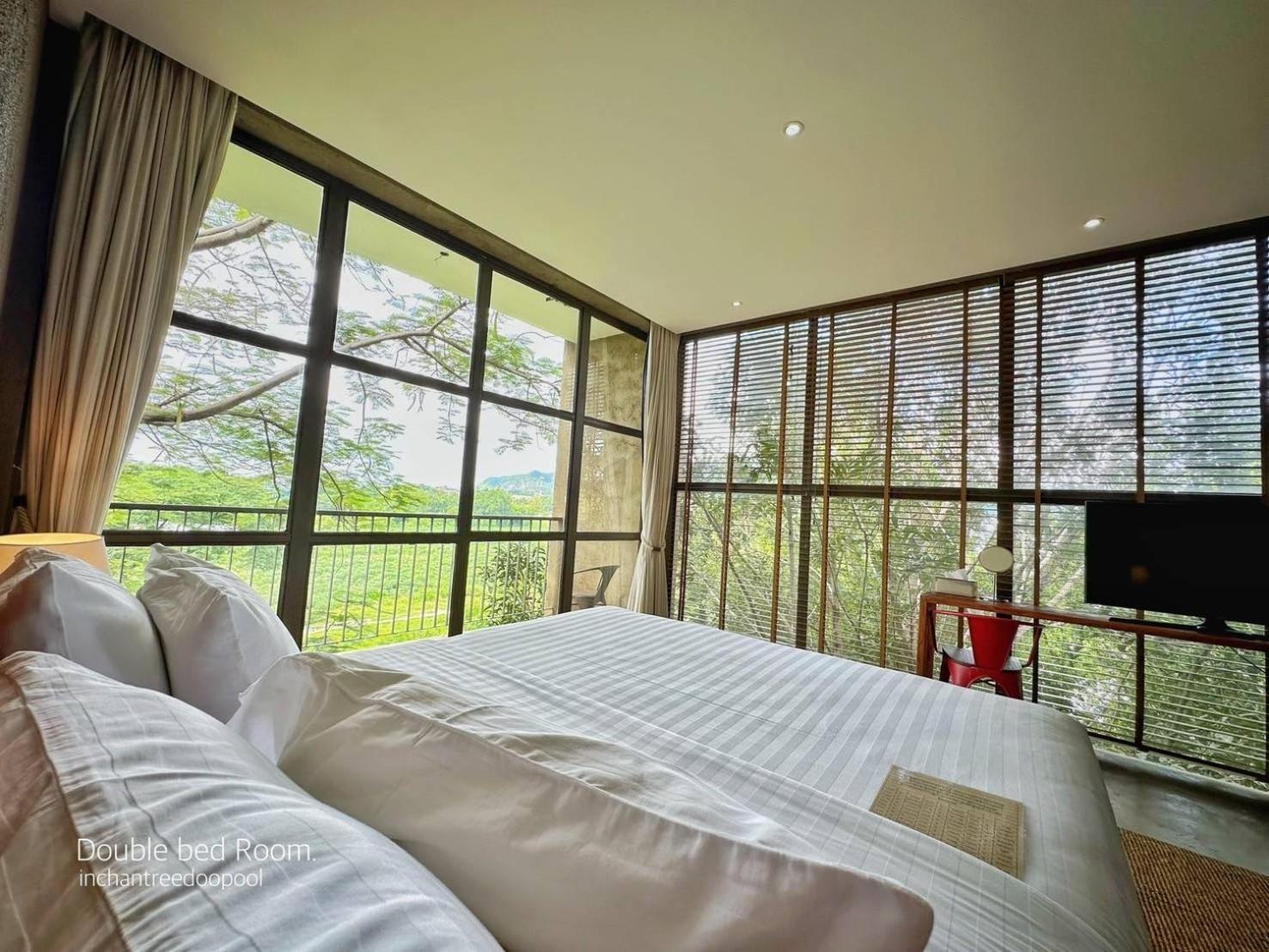 Inchantreedoopool Hotel