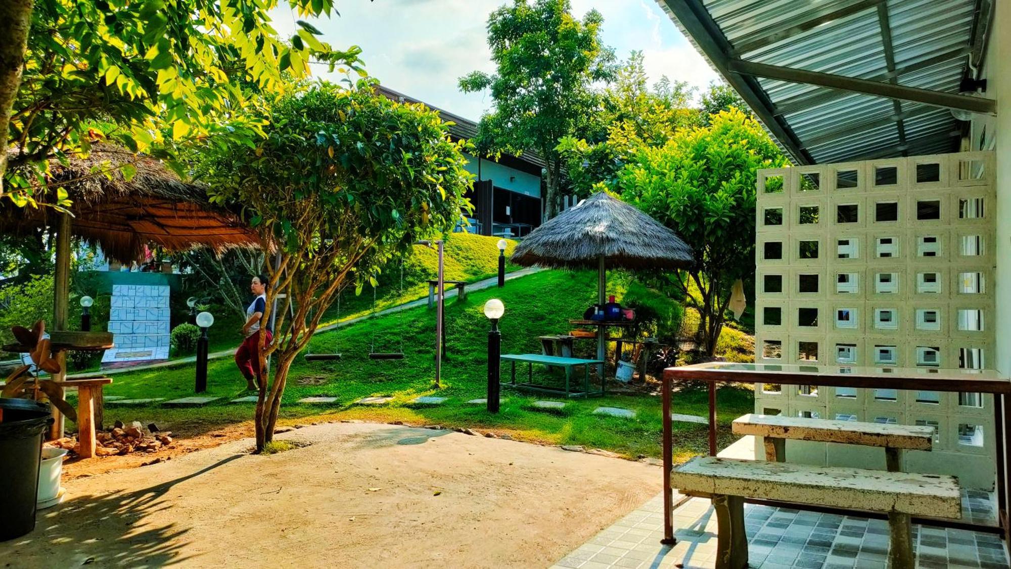 Guest house Baan Mai Hom *
