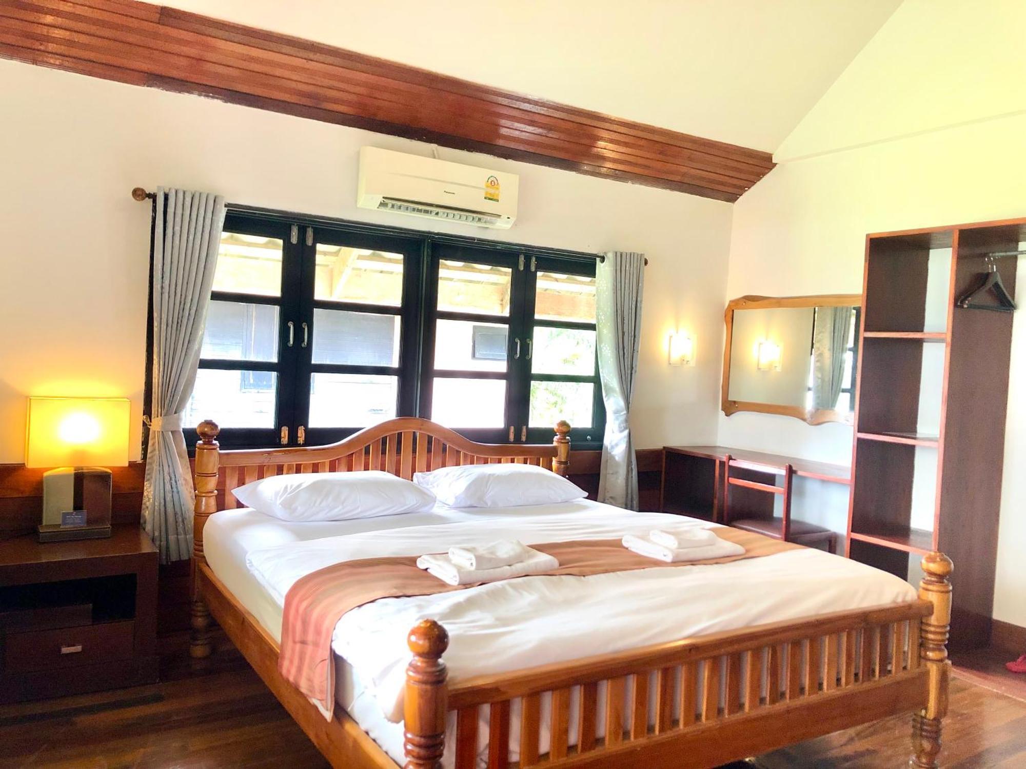 Hotel The Chevalley 4*