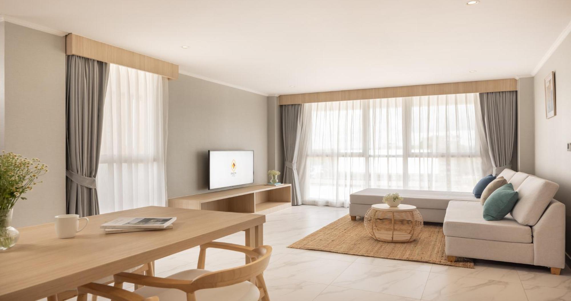 Hotel Eastin