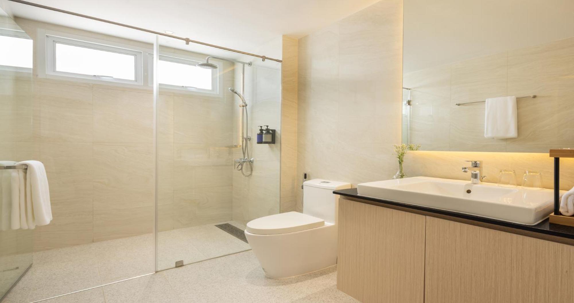 Hotel Eastin 4*
