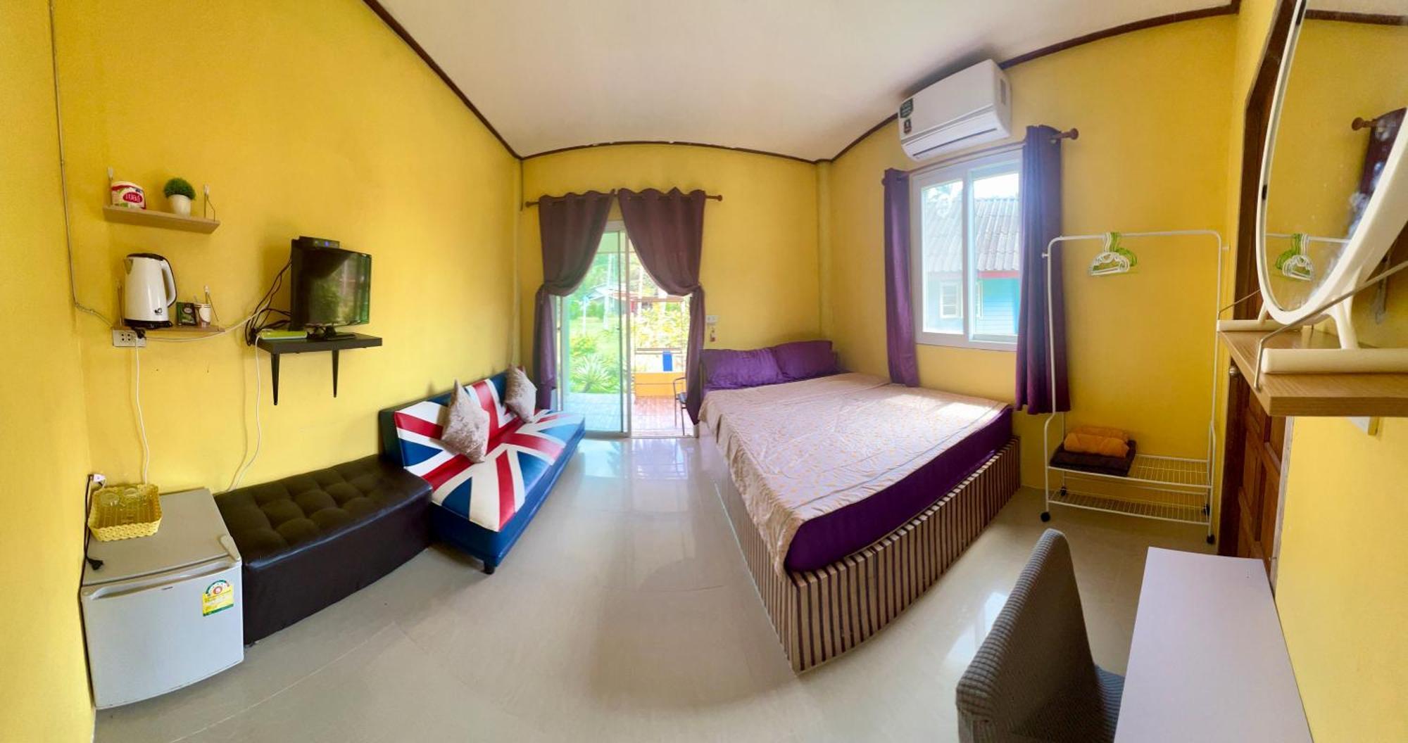 Lee Red House Resort Ban Lak Uan