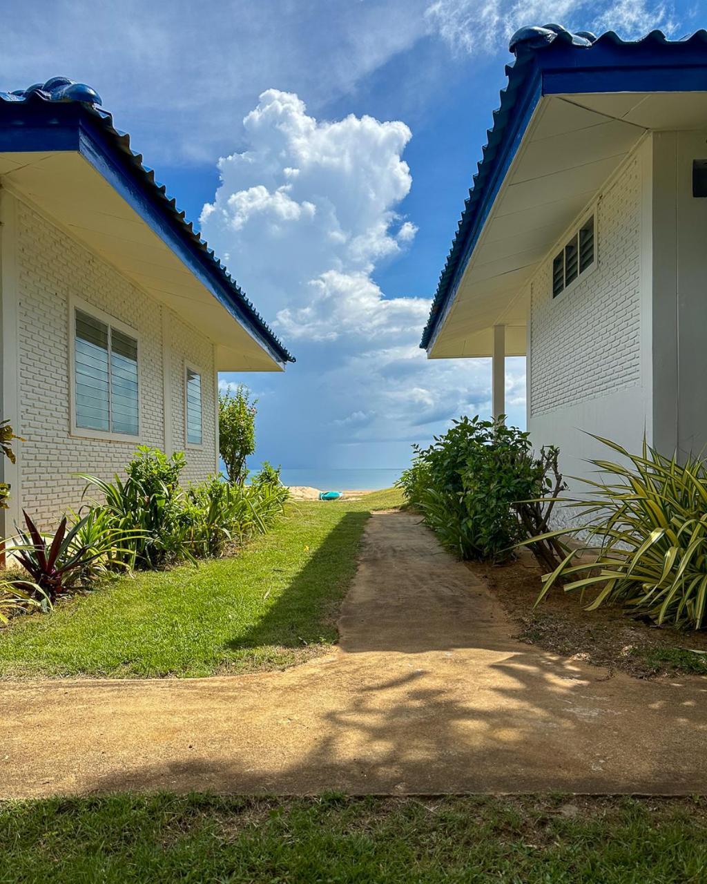 Sabai Hotel 3*
