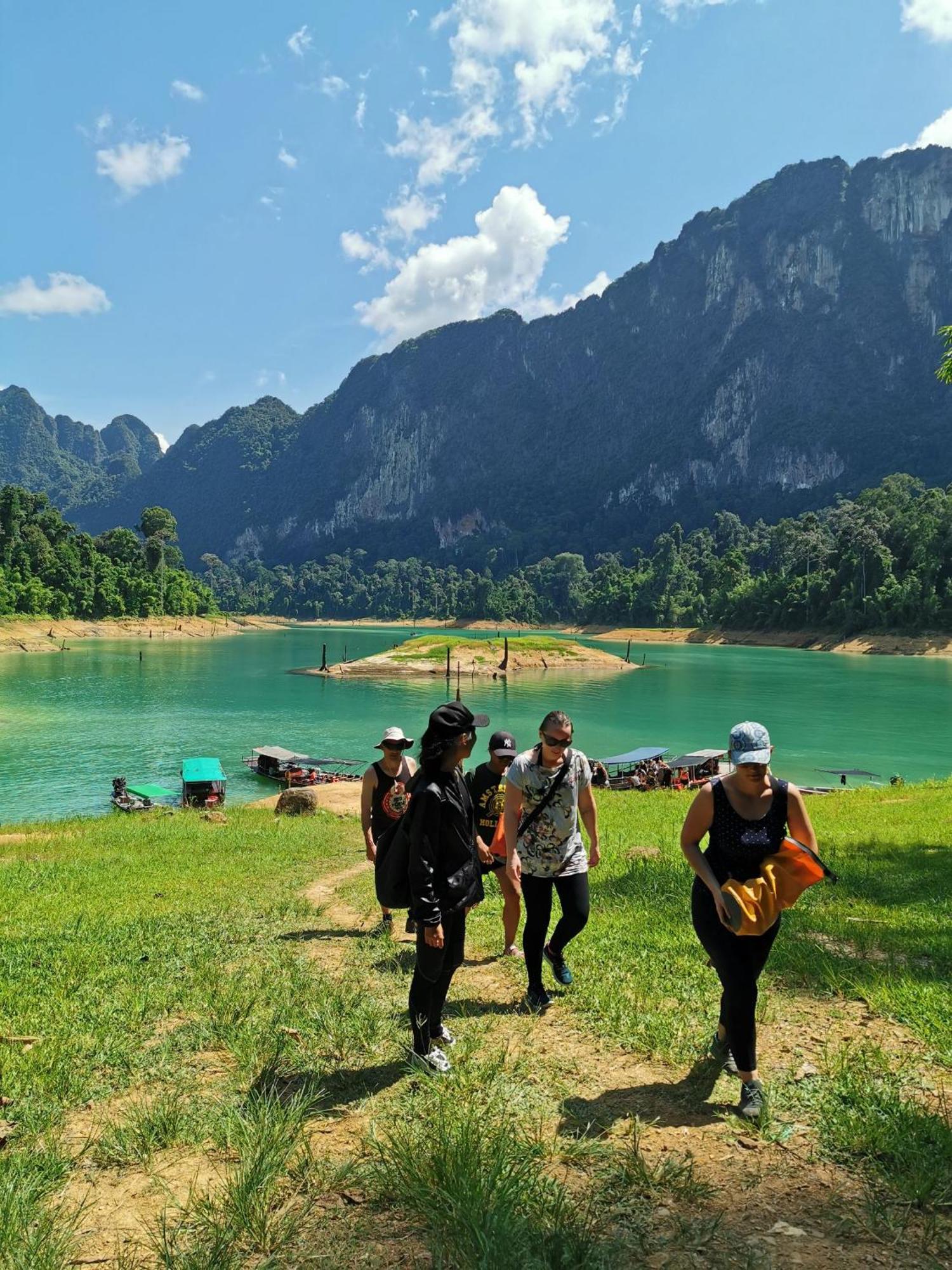 Khao Sok Country 2*