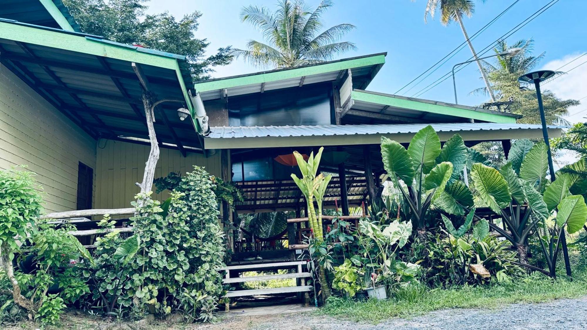 Suan Maprao Resort Ko Kut