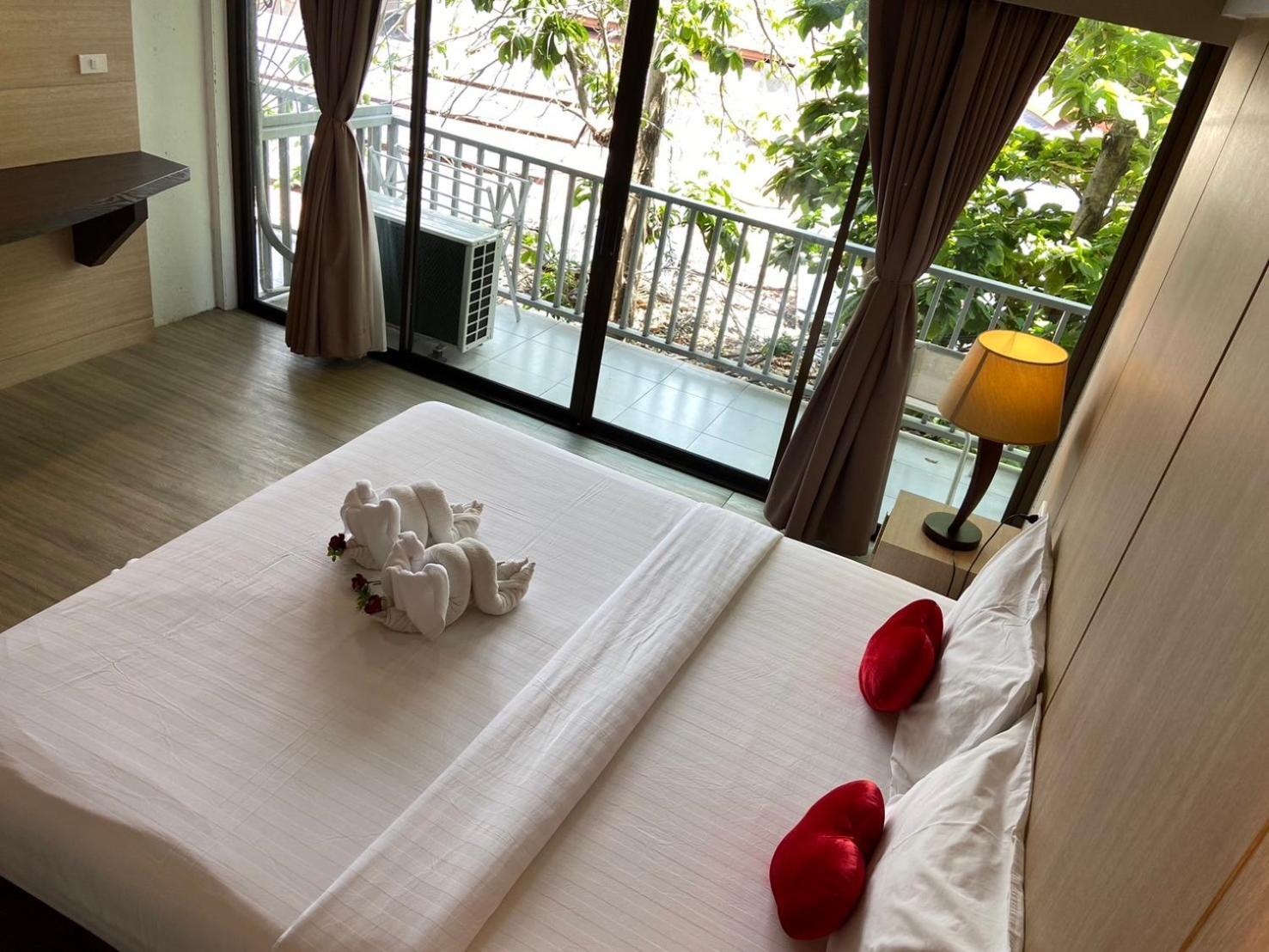 A Deluxe Hotel