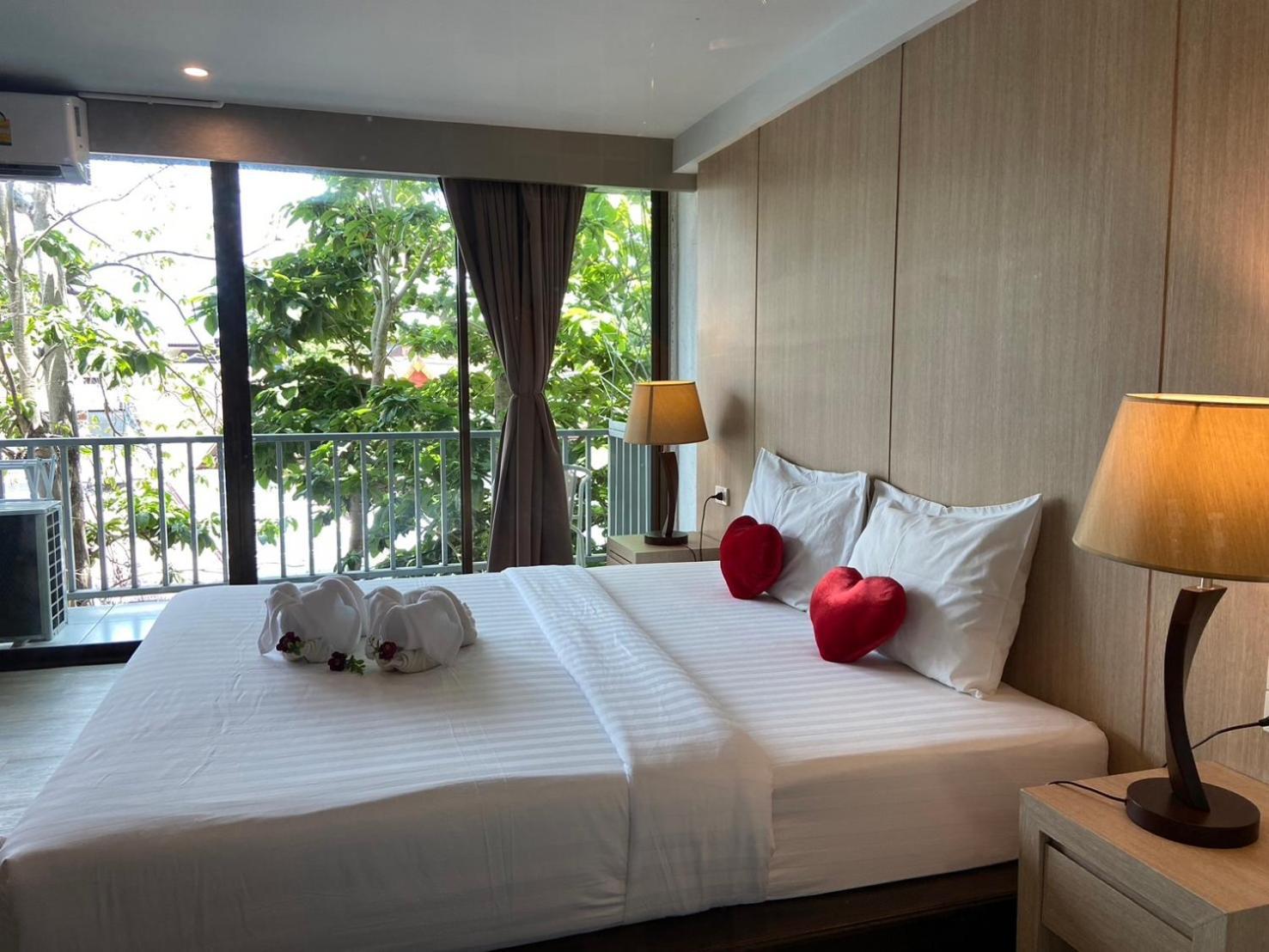 Hotel A Deluxe