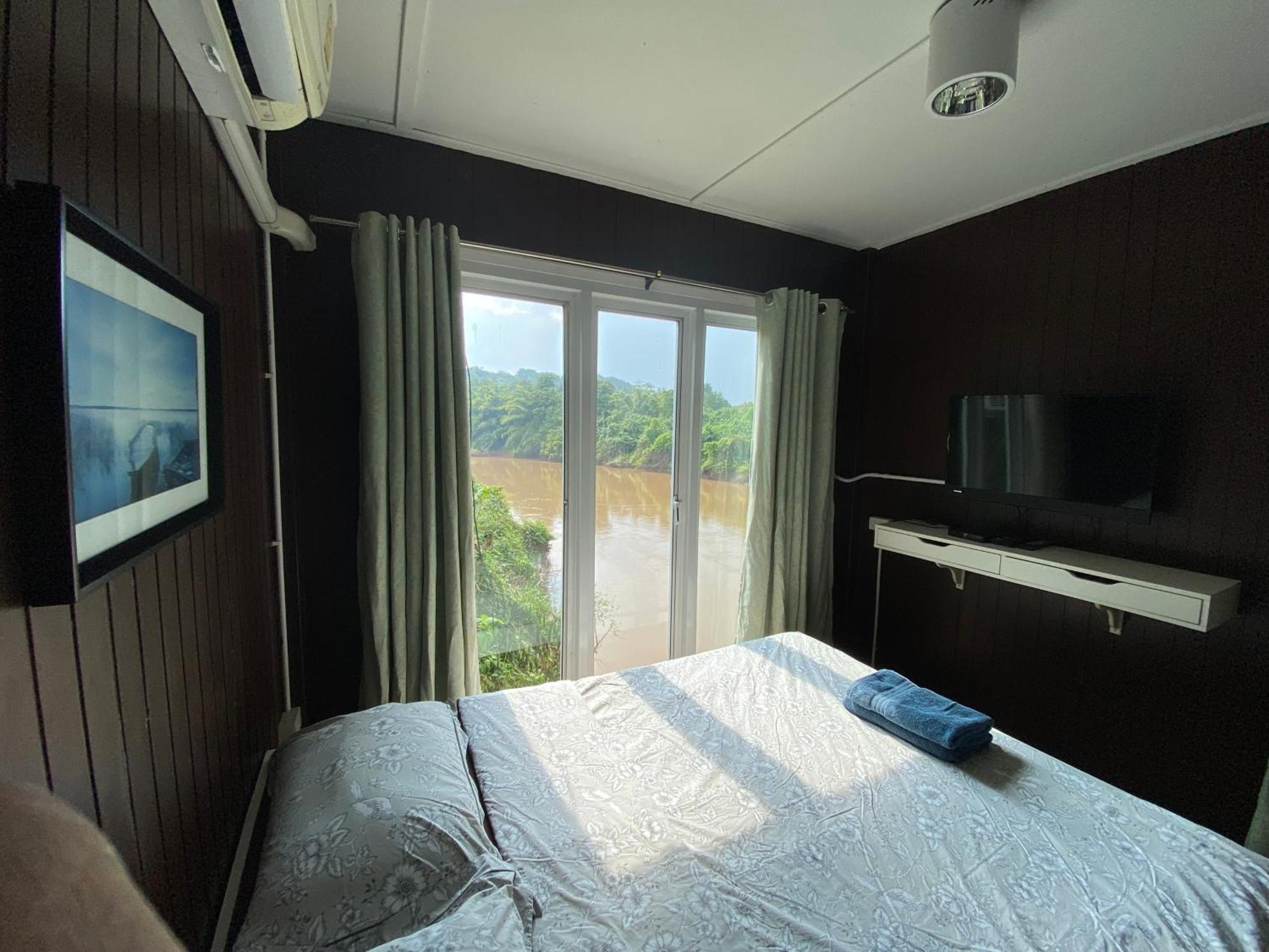 Jung Ja Hut Guest house 2*