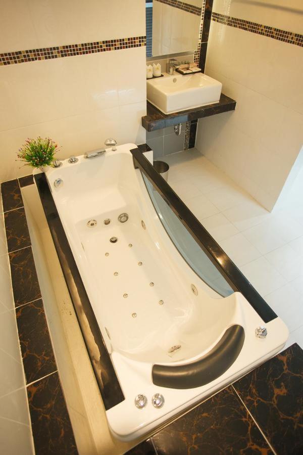 Grand Pink Hatyai 3*