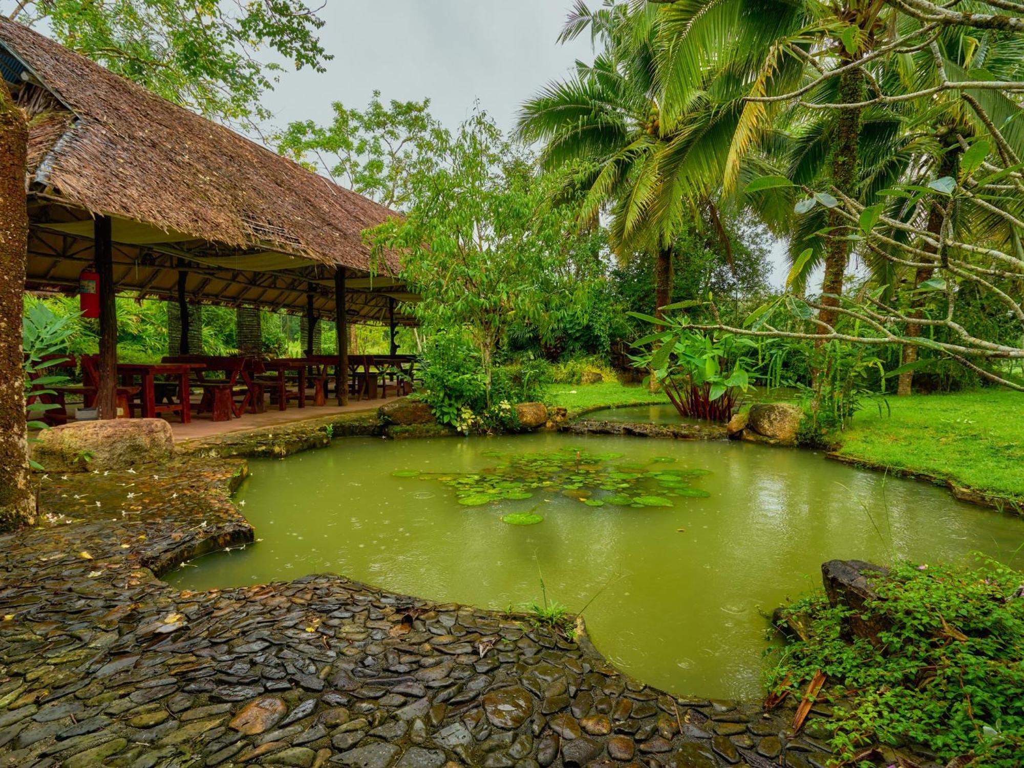 Sawasdee Lagoon Resort Thai Mueang