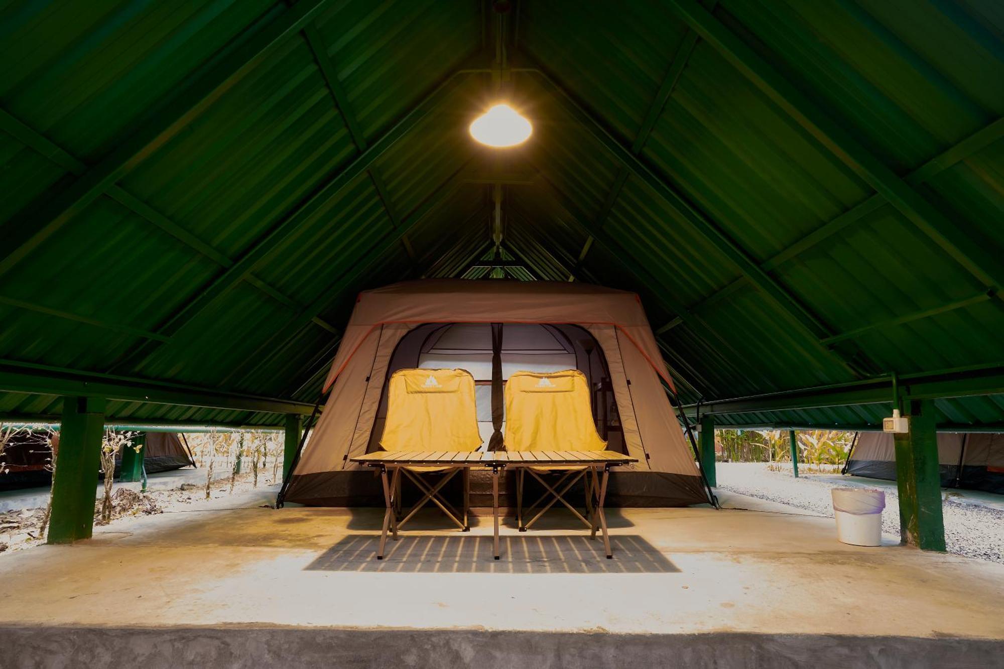 Sawasdee Lagoon Resort *