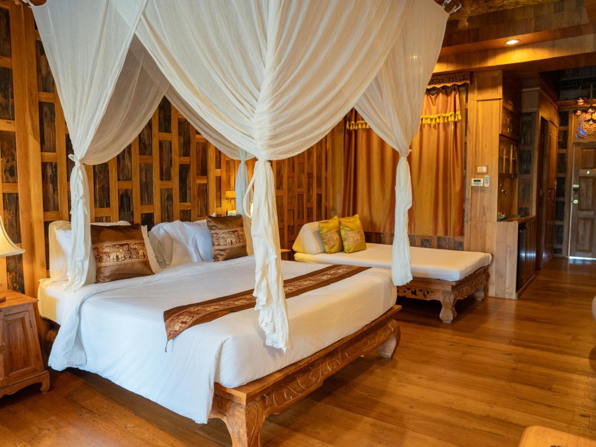 Santhiya Tree Resort 5*