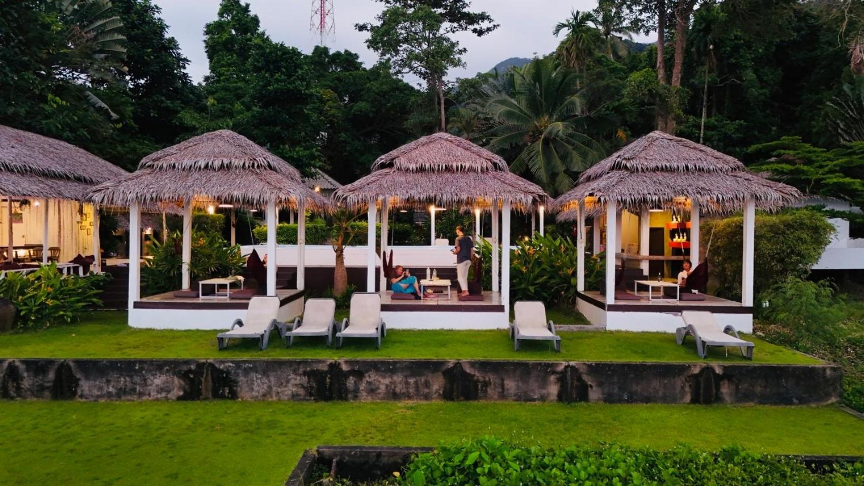 Resort Paradise 2*