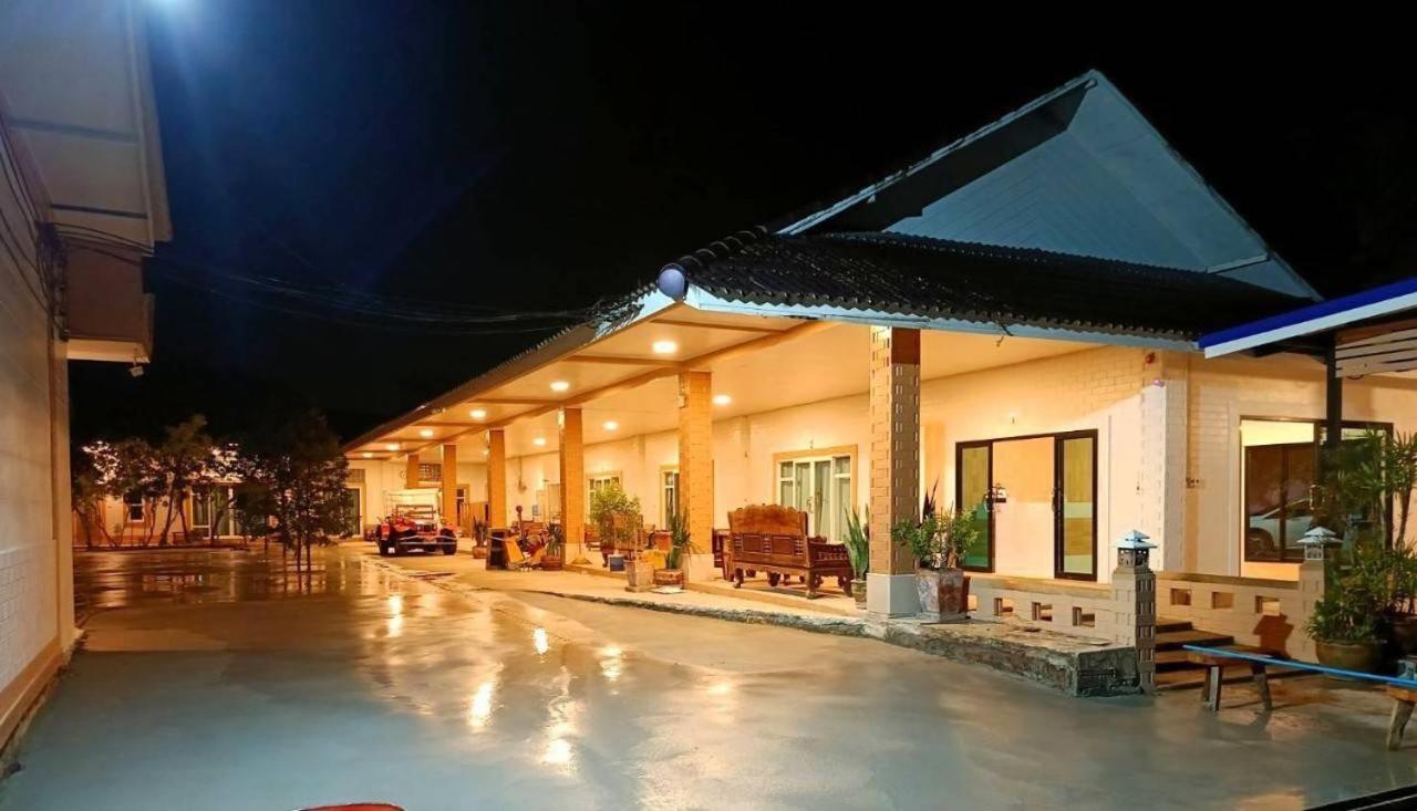 Resort Three Bays