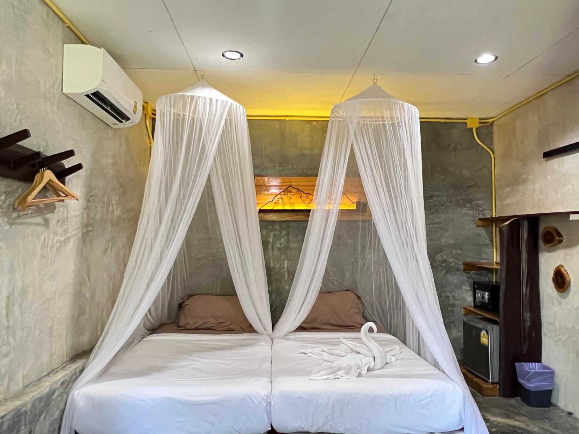Sunshine On The Rock Resort Ko Kut
