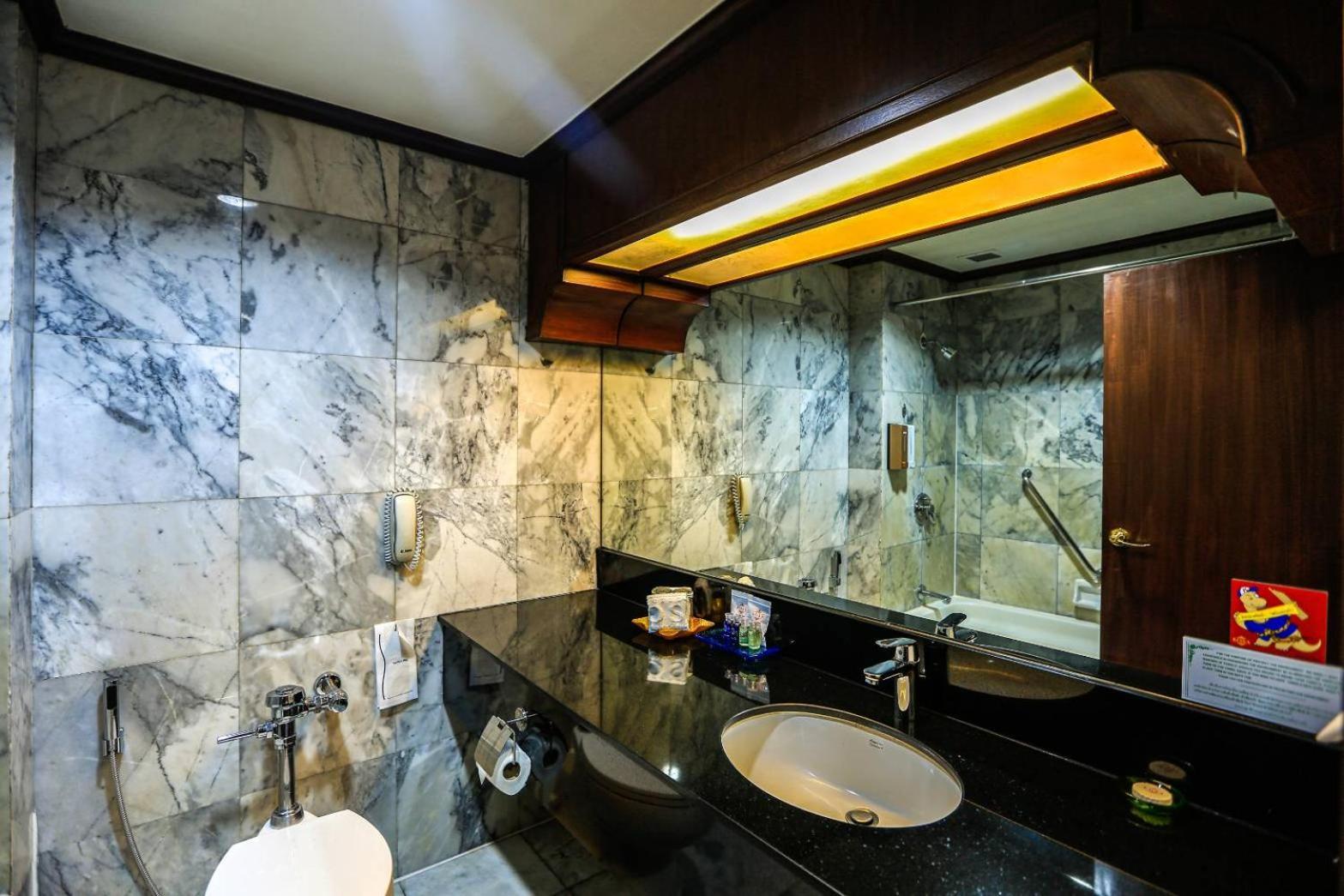 Kosa & Wellness Center -sha Certified Hotel