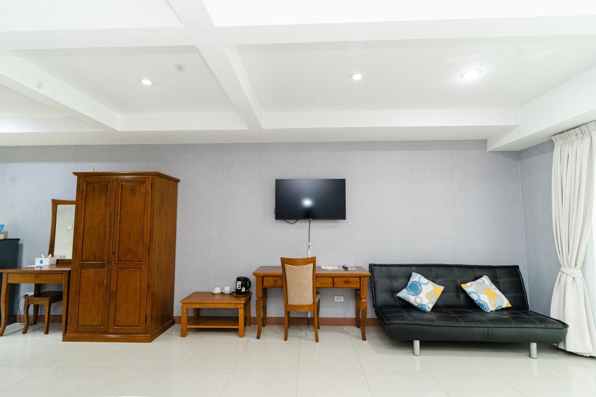Hotel Baan Suan Khun Ta And Golf 4*