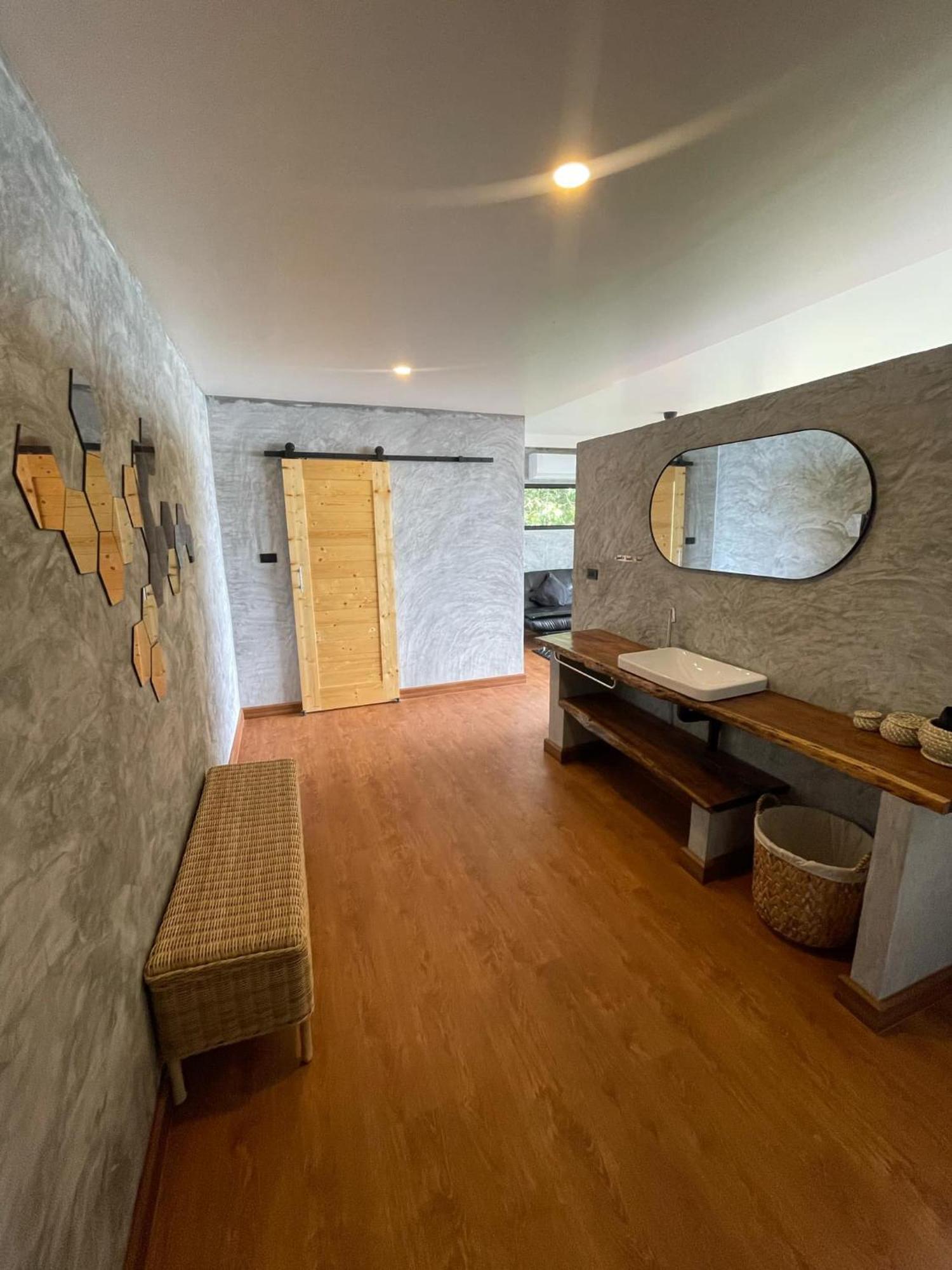 Resort Oon Lee Koh Jum
