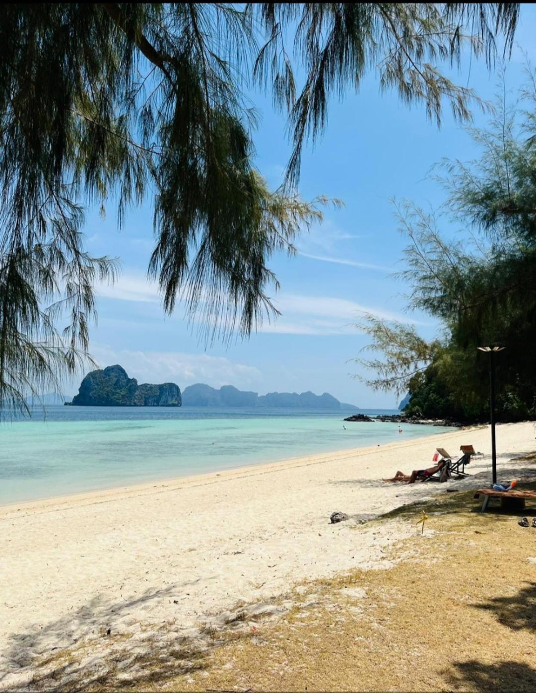 Seafood Resort