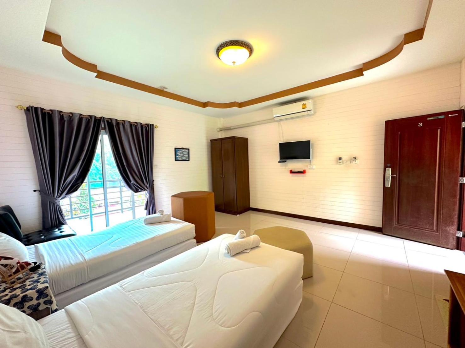Resort ชอว์ งาทอง รีสอร์ต Chor Ngar Thong Erawan