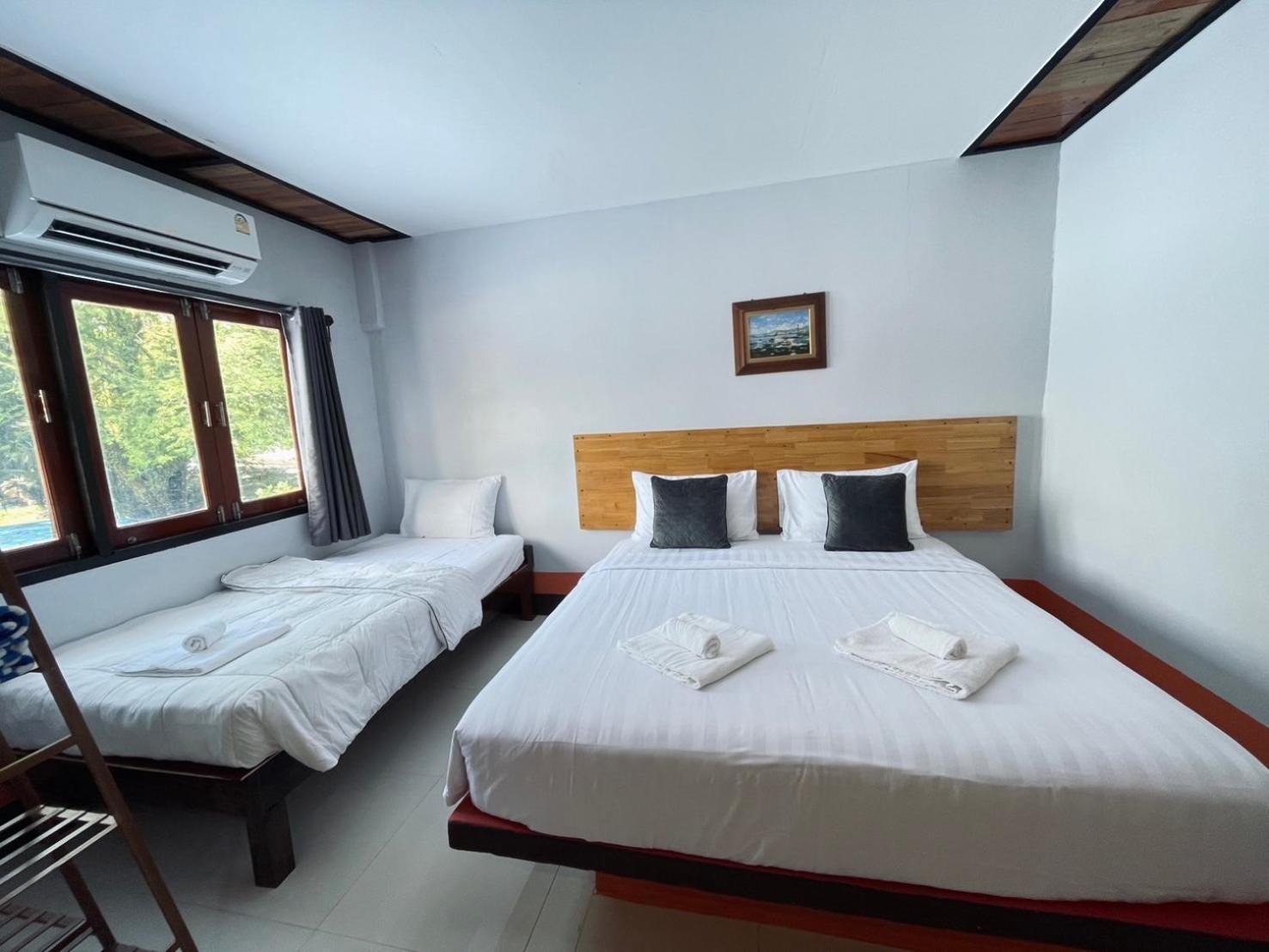 Mookboonchu ,kohmook Trang Hotel