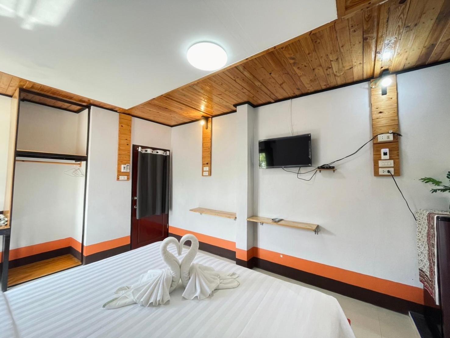 Mookboonchu ,kohmook Trang Hotel