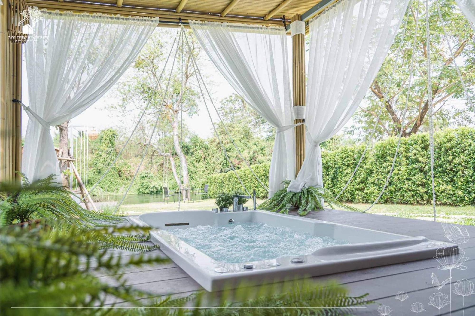 Resort The Tree Riverside 4*