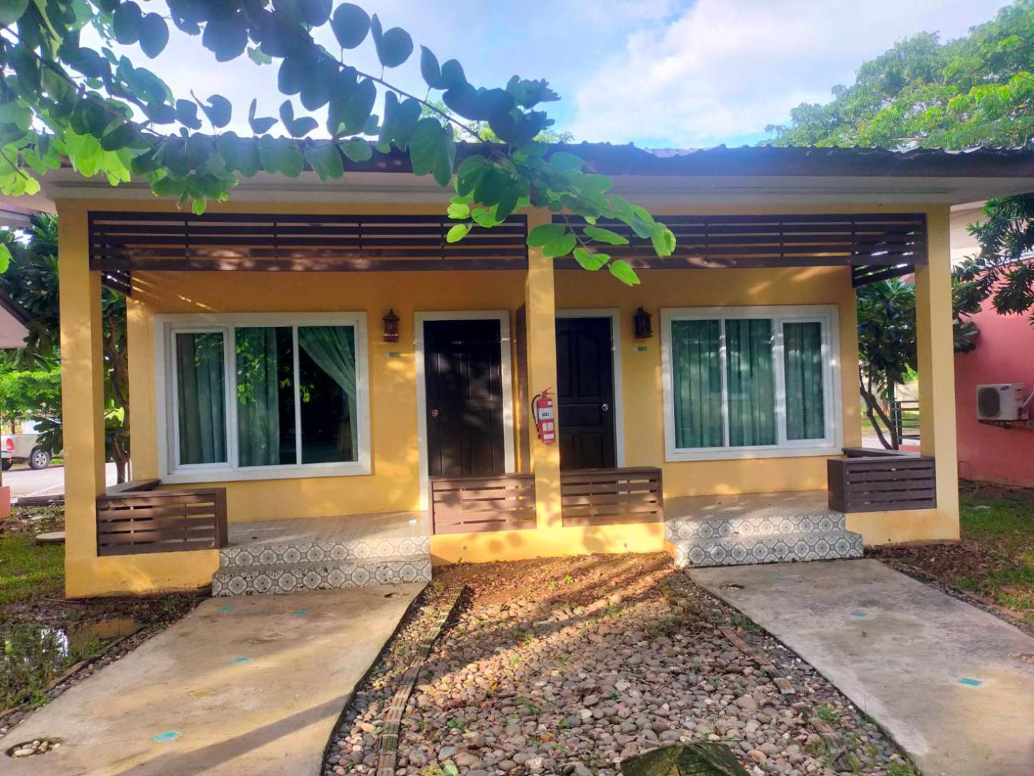 Park & Pool Hotel Nong Khai