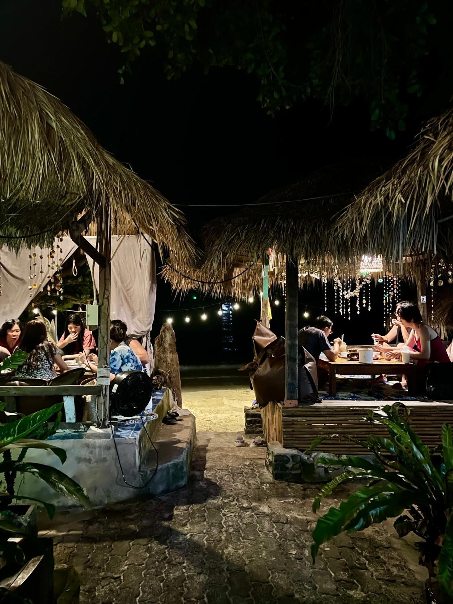 Apache Loongdum Koh Samed Guest house