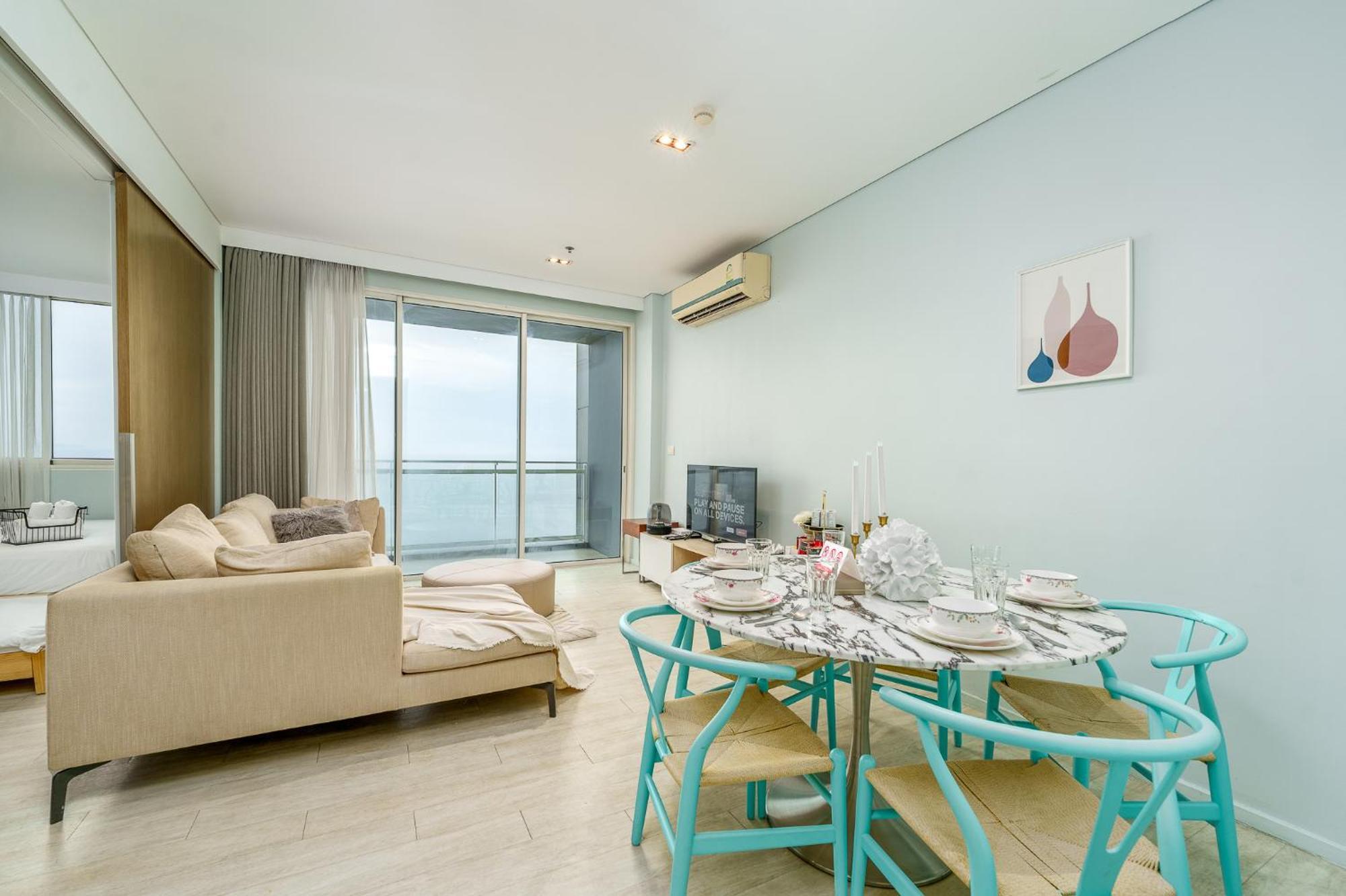 Veranda Pattaya By Lux - Collection