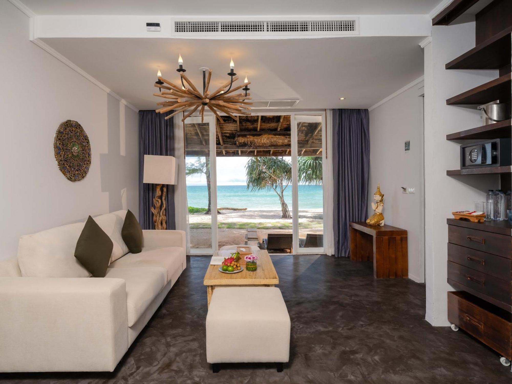 Resort Natai Beach Resort