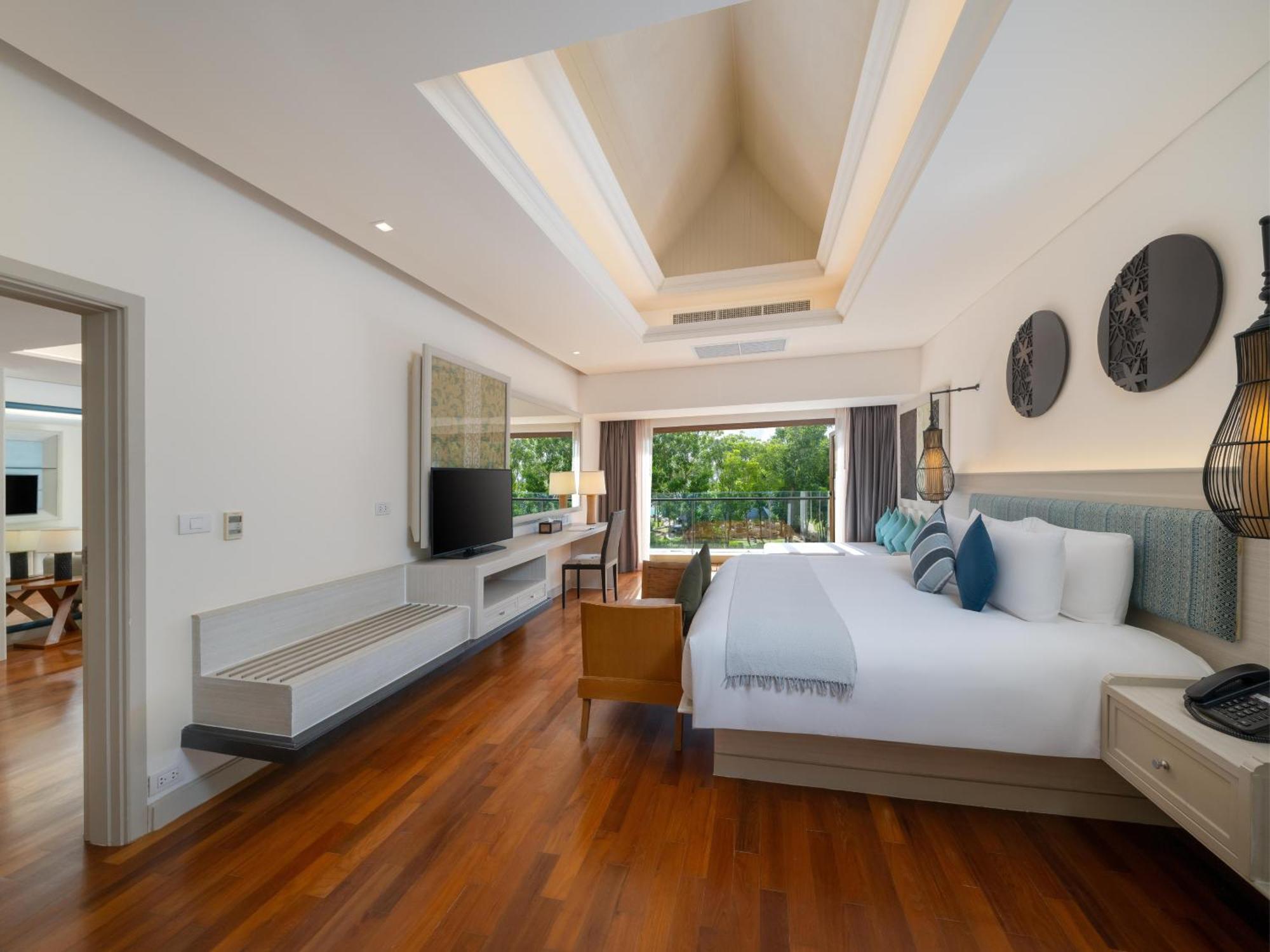 Resort Natai Beach Resort