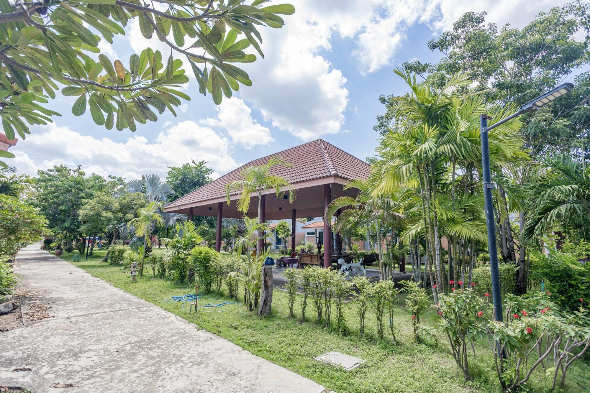 Busaya & Cuisine Hotel Nakhon Pathom
