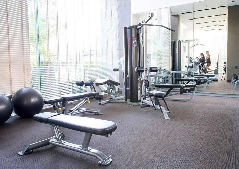 Sea View High Floor 2 Bed *